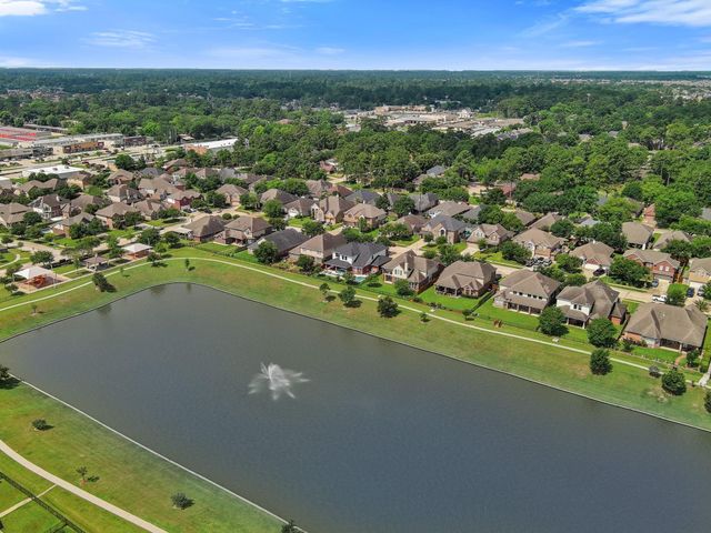 17226 Elverson Oaks Drive, Tomball, TX 77377