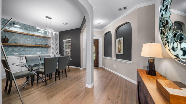 17226 Elverson Oaks Drive, Tomball, TX 77377