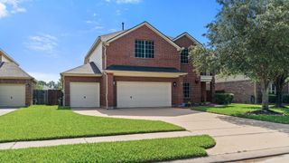 17226 Elverson Oaks Drive, Tomball, TX 77377