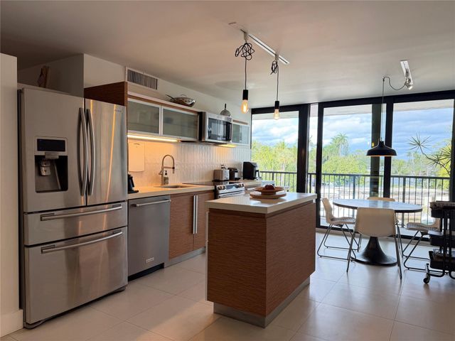 1301 River Reach Drive 306, Fort Lauderdale, FL 33315