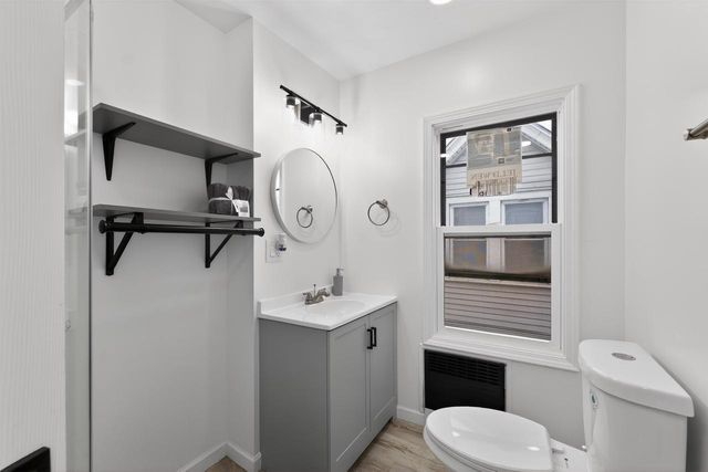 6616 20TH Avenue, Kenosha, WI 53143