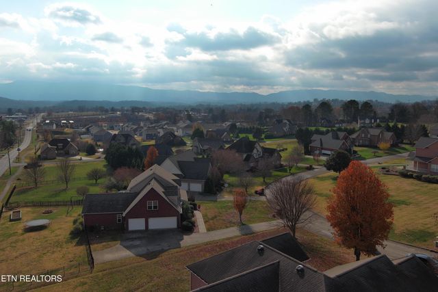 730 Deep Woods Lane, Seymour, TN 37865