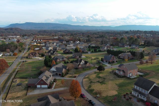 730 Deep Woods Lane, Seymour, TN 37865