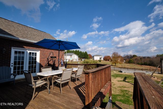 730 Deep Woods Lane, Seymour, TN 37865