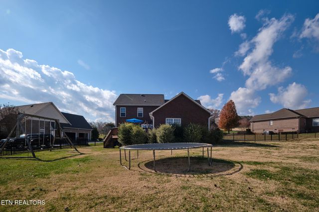 730 Deep Woods Lane, Seymour, TN 37865