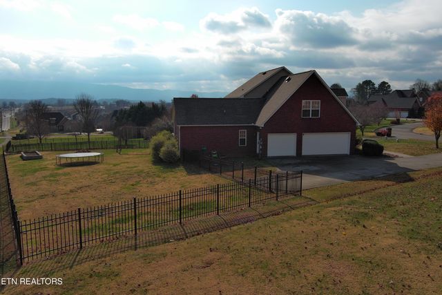 730 Deep Woods Lane, Seymour, TN 37865