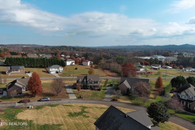 730 Deep Woods Lane, Seymour, TN 37865