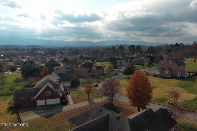 730 Deep Woods Lane, Seymour, TN 37865