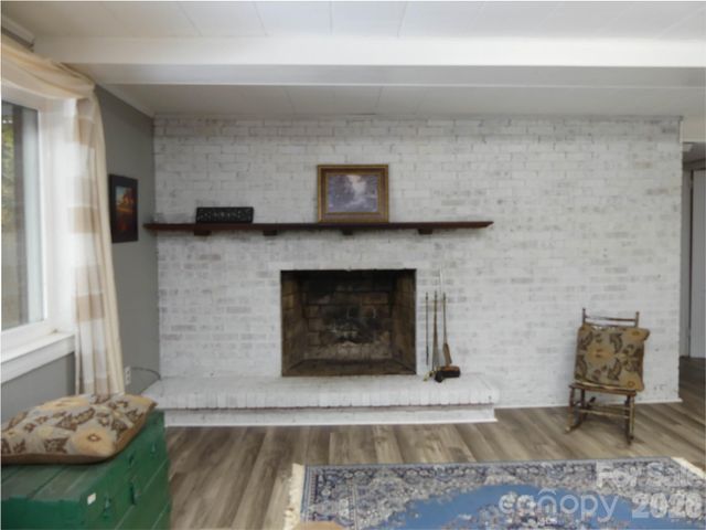 40 Forest Avenue, Granite Falls, NC 28630