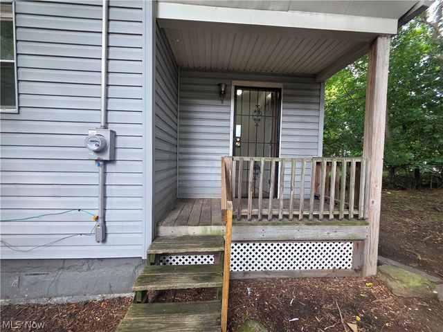 1705 E 84 Street, Cleveland, OH 44103