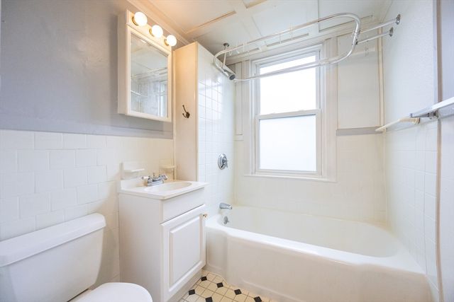 271 North Washington St, North Attleboro, MA 02760