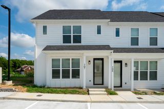 707 Laura Ward Pl, Lebanon, TN 37087
