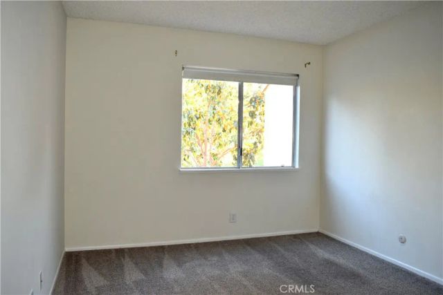 24525 W Trevino Drive U2, Valencia, CA 91355