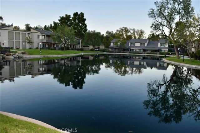 24525 W Trevino Drive U2, Valencia, CA 91355