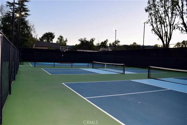 24525 W Trevino Drive U2, Valencia, CA 91355