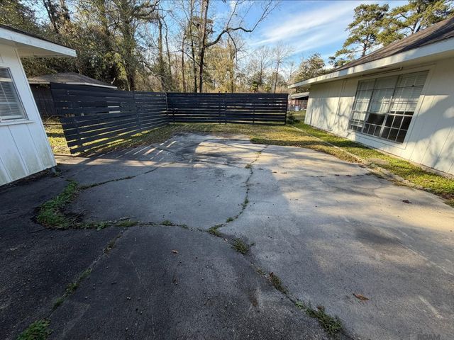 1771 N Woodcrest Ave, Denham Springs, LA 70726