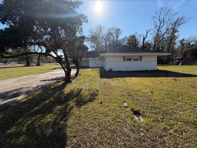 1771 N Woodcrest Ave, Denham Springs, LA 70726