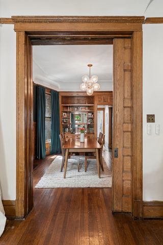 4451 S Ellis Avenue, Chicago, IL 60653
