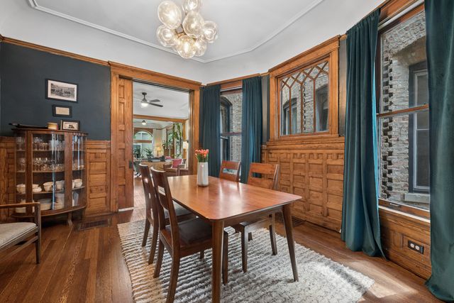 4451 S Ellis Avenue, Chicago, IL 60653