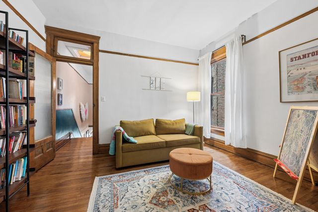 4451 S Ellis Avenue, Chicago, IL 60653