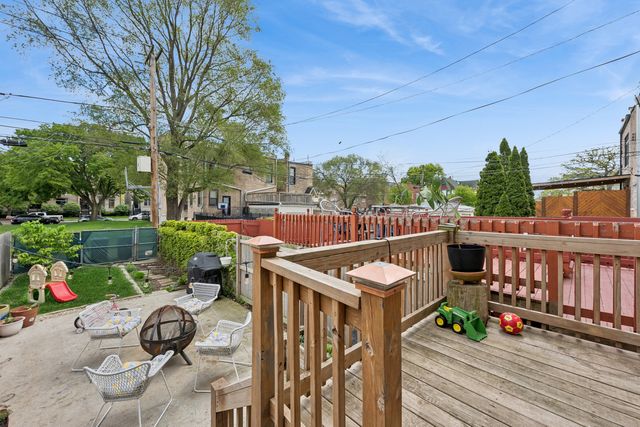 4451 S Ellis Avenue, Chicago, IL 60653