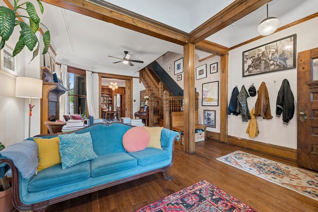 4451 S Ellis Avenue, Chicago, IL 60653