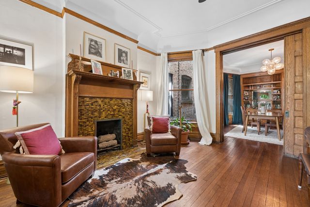 4451 S Ellis Avenue, Chicago, IL 60653