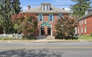 537 E KING ST E, Chambersburg, PA 17201