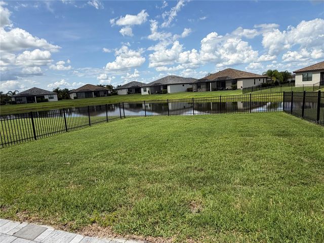 5323 WHITE SAND COVE, Bradenton, FL 34211