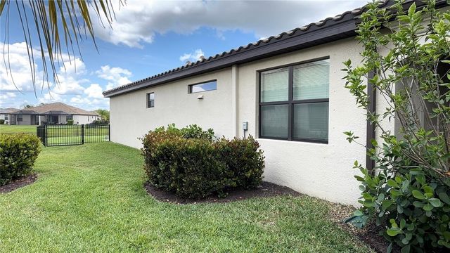 5323 WHITE SAND COVE, Bradenton, FL 34211