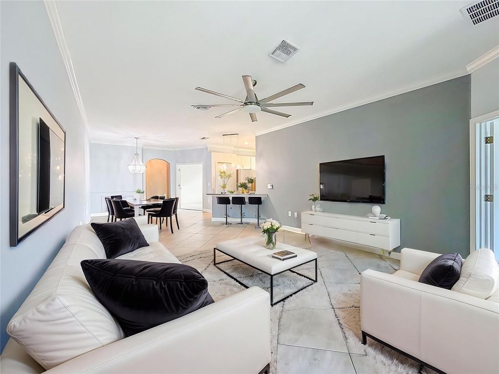 Image 42 of property listing at 5323 WHITE SAND COVE, Bradenton, FL 34211