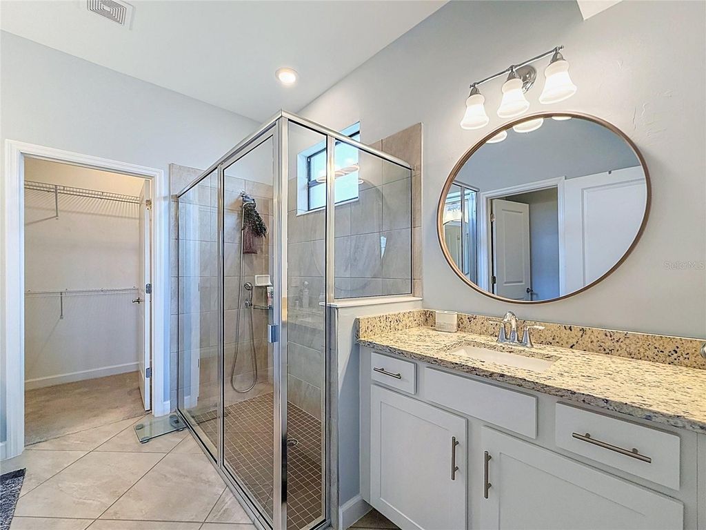 Image 48 of property listing at 5323 WHITE SAND COVE, Bradenton, FL 34211