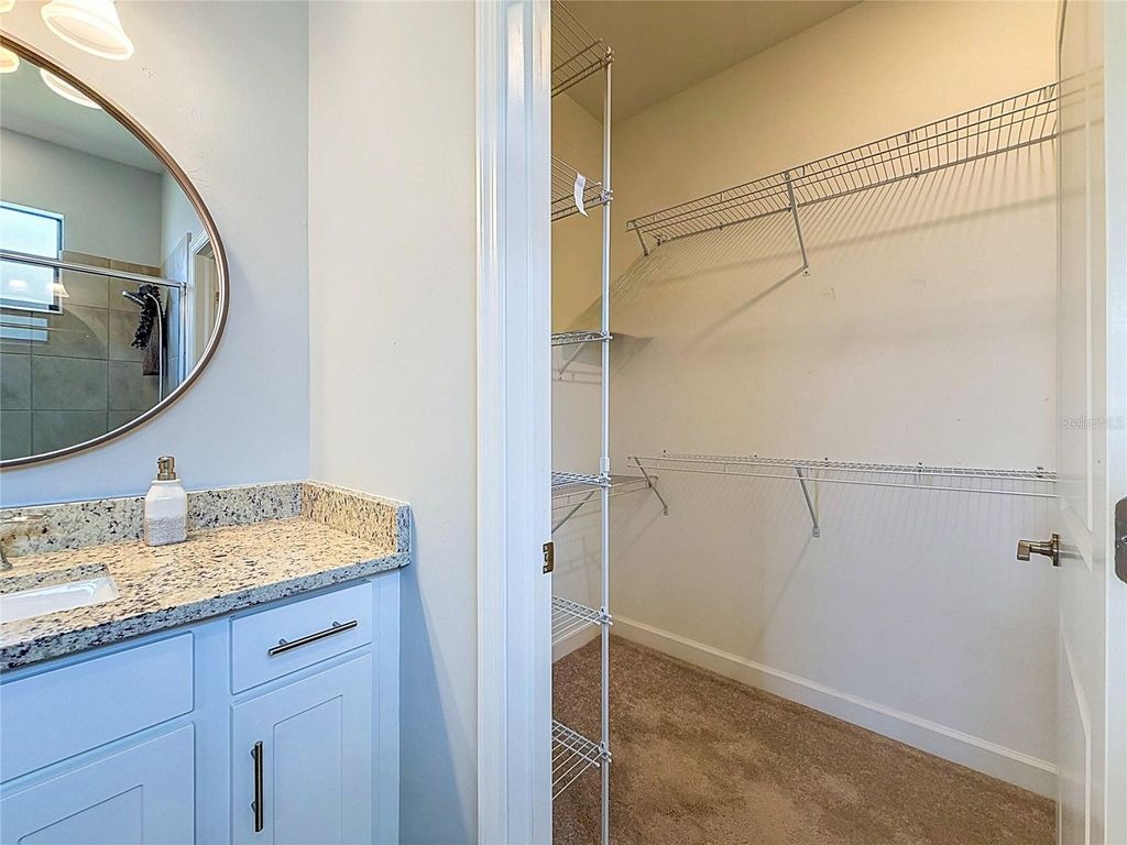 Image 53 of property listing at 5323 WHITE SAND COVE, Bradenton, FL 34211