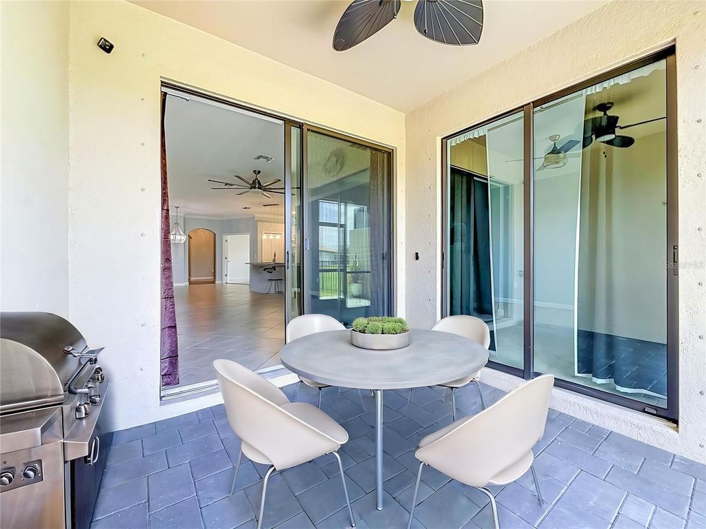 Image 55 of property listing at 5323 WHITE SAND COVE, Bradenton, FL 34211