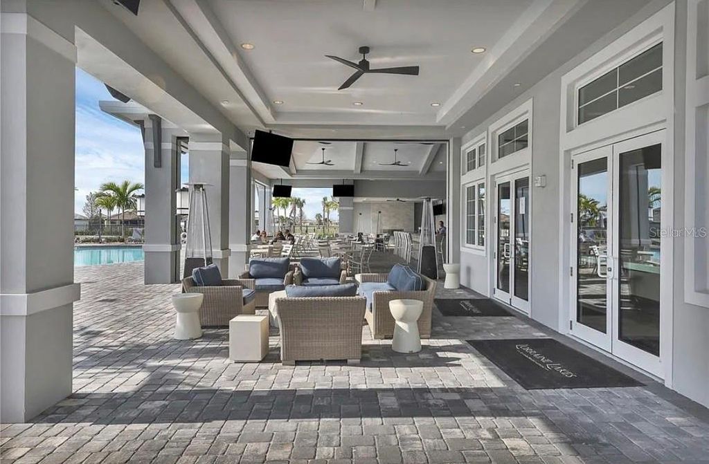 Image 77 of property listing at 5323 WHITE SAND COVE, Bradenton, FL 34211