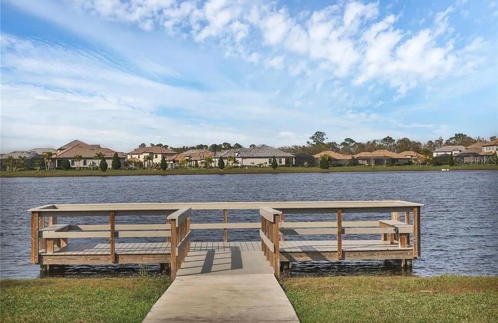 Image 81 of property listing at 5323 WHITE SAND COVE, Bradenton, FL 34211