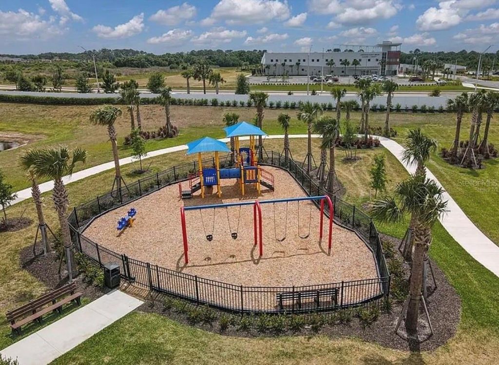Image 87 of property listing at 5323 WHITE SAND COVE, Bradenton, FL 34211
