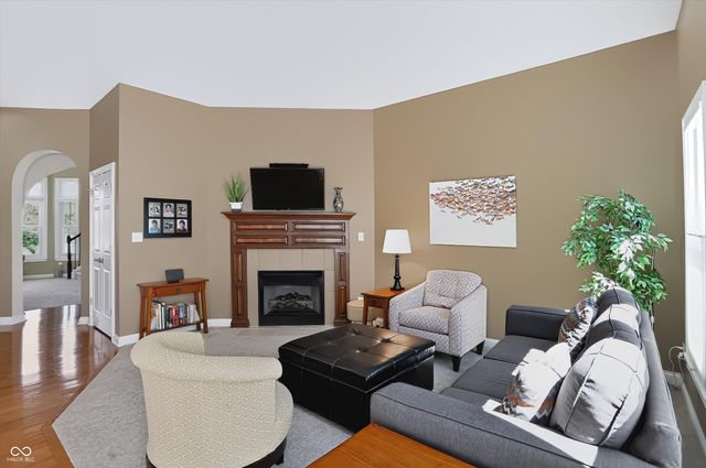 11864 Salerno Court, Carmel, IN 46032