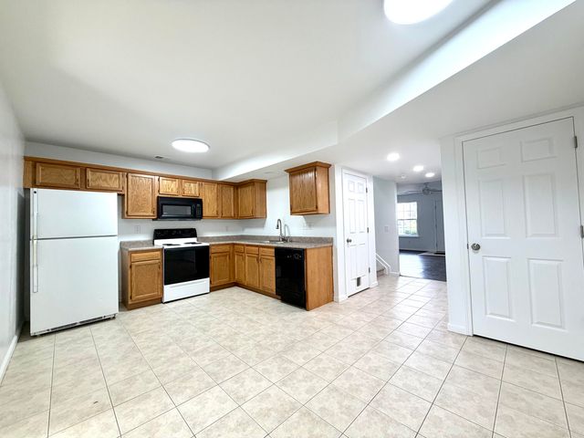 308 John Sutherland Drive, Nicholasville, KY 40356