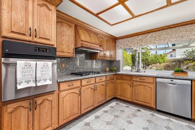 16602 Yvette, Cerritos, CA 90703