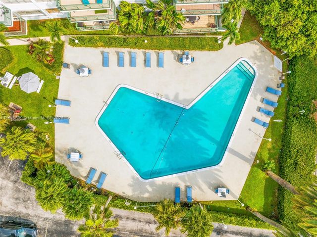 1408 Brickell Bay Dr 612, Miami, FL 33131