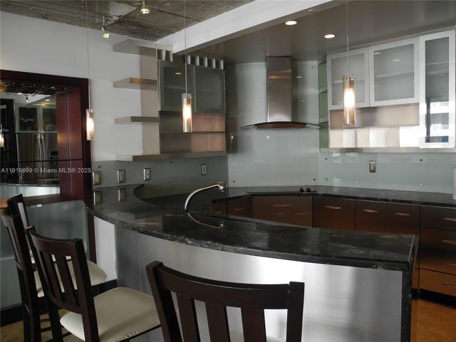 1408 Brickell Bay Dr 612, Miami, FL 33131