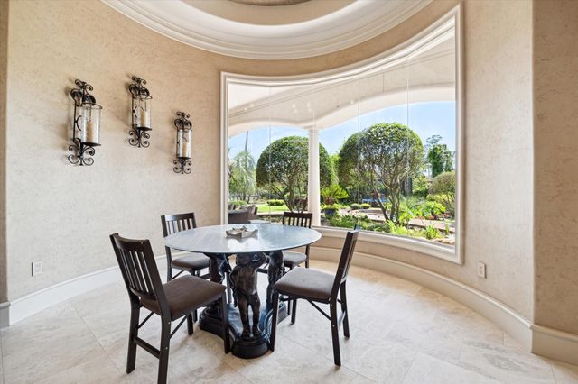 25 Kings Lake Estates Boulevard, Humble, TX 77346