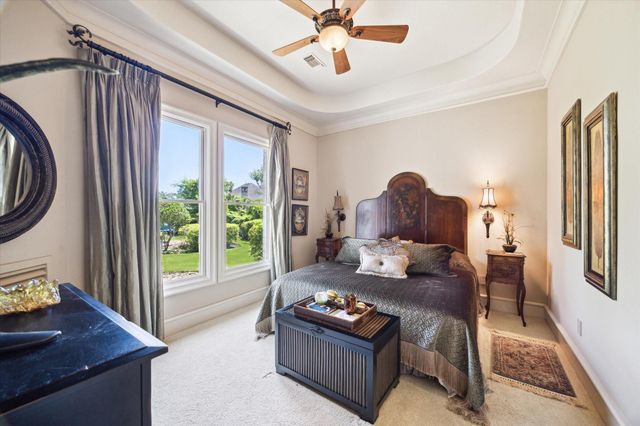 25 Kings Lake Estates Boulevard, Humble, TX 77346