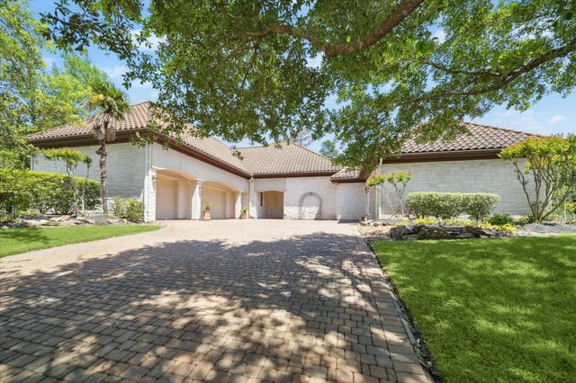 25 Kings Lake Estates Boulevard, Humble, TX 77346