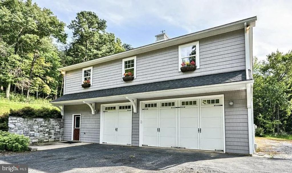 8935 HAWBOTTOM RD, Middletown, MD 21769