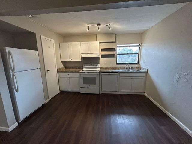 2811 SW ARCHER ROAD C-18, Gainesville, FL 32608