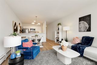 5824 NE 75th Street #D-307, Seattle, WA 98115