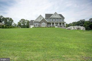 161 LINDMAN DRIVE, Chambersburg, PA 17201