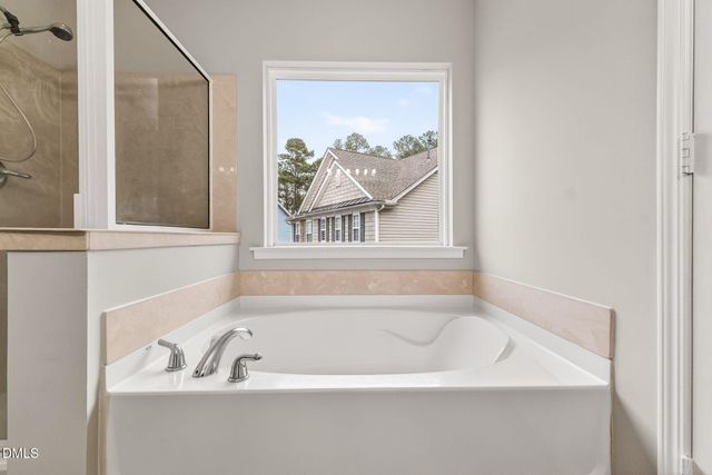 6 Spicewood Court, Durham, NC 27703